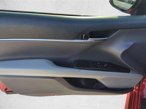 Certified 2023 Toyota Camry LE FWD image 10