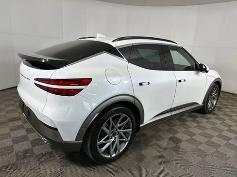 Used 2023 Genesis GV60 Advanced image 3