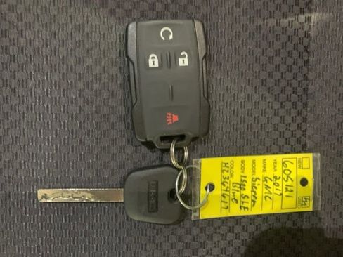 Used 2017 GMC Sierra 1500 SLE AWD/4WD image 28