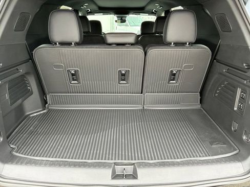 New 2026 Chevrolet Traverse High Country w/ LPO, Floor Liner Package image 16