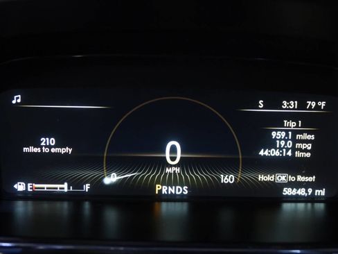 Used 2017 Lincoln Continental Select w/ Technology Package image 21