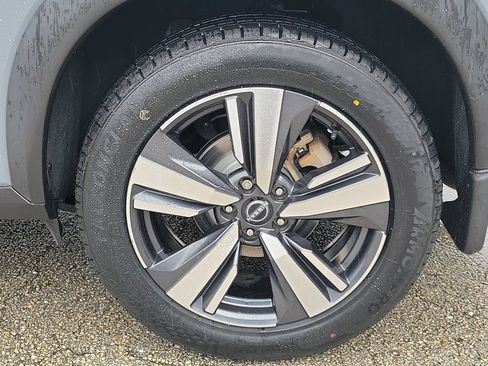 Certified 2022 Nissan Rogue SL w/ SL Premium Package FWD image 10