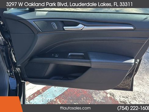 Used 2017 Ford Fusion Titanium image 34