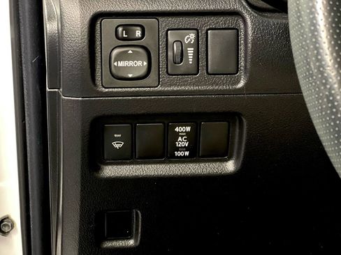 Used 2017 Toyota 4Runner SR5 image 27