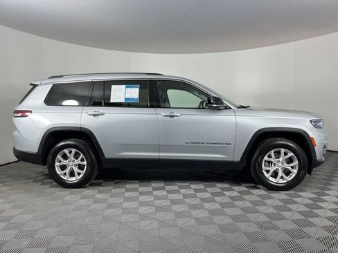 Used 2023 Jeep Grand Cherokee L Limited AWD/4WD image 9