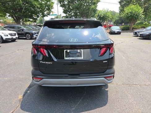 Certified 2025 Hyundai Tucson SEL AWD/4WD image 7