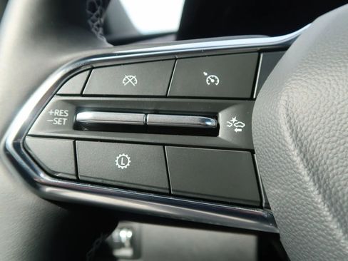 Used 2026 Chevrolet Traverse Z71 AWD/4WD image 38