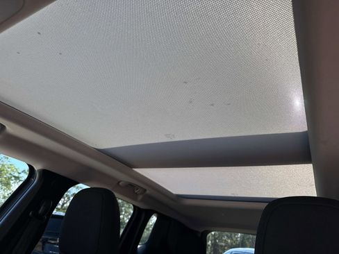 Certified 2023 Jeep Renegade Altitude w/ Sun/Sound Group image 21