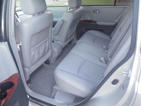 Used 2005 Toyota Highlander Limited image 14