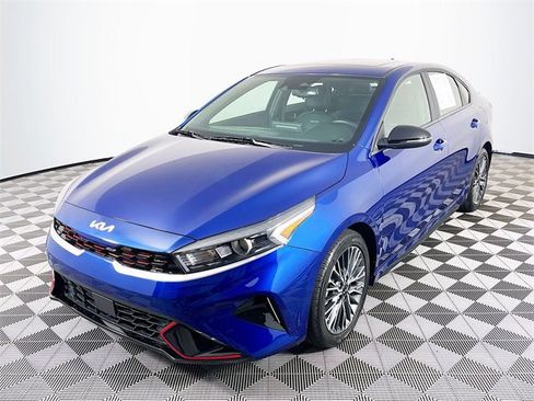 Used 2024 Kia Forte GT-Line w/ GT-Line Premium Package image 4