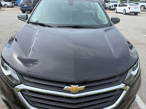 Used 2019 Chevrolet Equinox LT AWD/4WD image 2