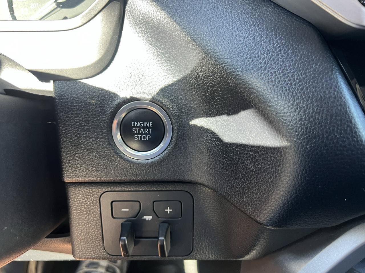 Used 2023 Toyota Tundra SR5 w/ SR5 Convenience Package AWD/4WD image 21