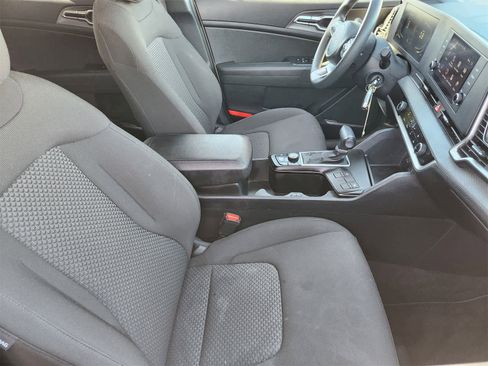 Certified 2024 Kia Sportage LX image 14