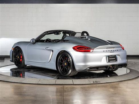 Certified 2016 Porsche Boxster Spyder RWD image 3