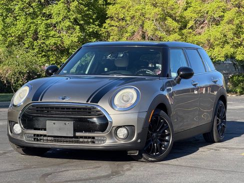 Used 2017 MINI Cooper Clubman ALL4 image 1