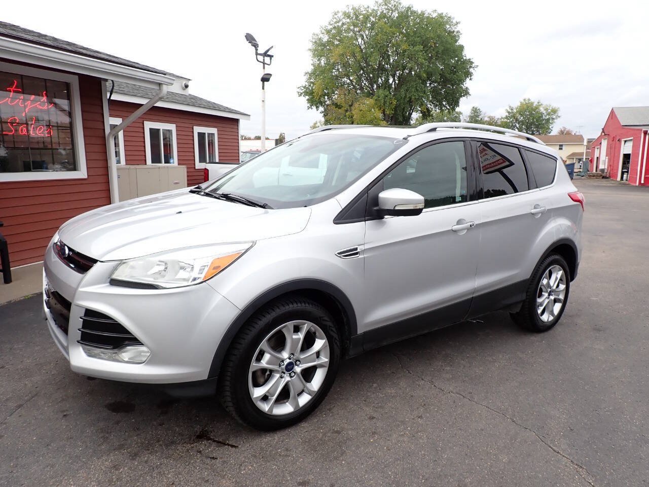 Used 2016 Ford Escape Titanium AWD/4WD image 3