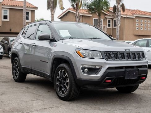 Used 2019 Jeep Compass Trailhawk image 10