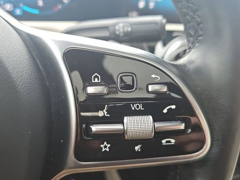 Certified 2022 Mercedes-Benz A 220 4MATIC image 23