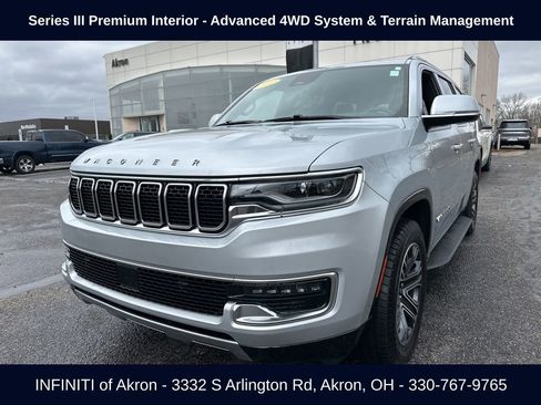 Used 2022 Jeep Wagoneer Series III w/ Flexible Seating Group AWD/4WD image 1