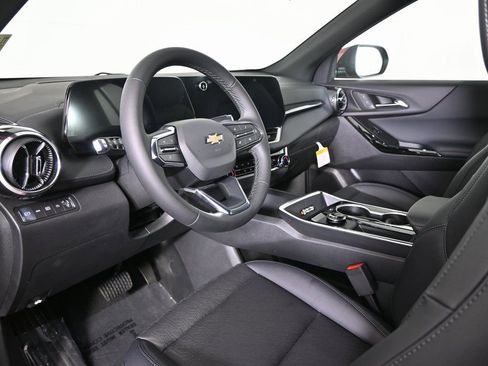 New 2026 Chevrolet Equinox LT w/ Convenience Package II image 22