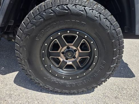 Used 2020 Jeep Gladiator Rubicon image 11