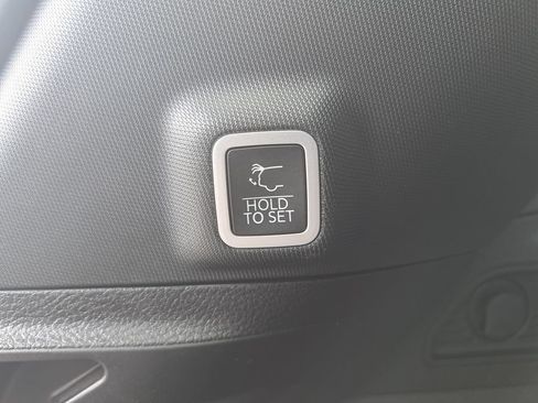 Certified 2022 Jeep Grand Cherokee Altitude AWD/4WD image 14
