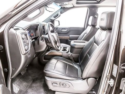 Used 2019 Chevrolet Silverado 1500 High Country w/ Technology Package AWD/4WD image 27