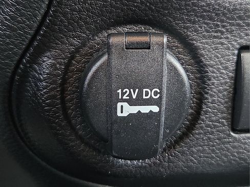 Used 2017 Jeep Wrangler Unlimited Sport w/ Connectivity Group image 16