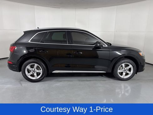 Used 2023 Audi Q5 2.0T Premium AWD/4WD image 11