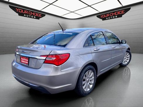 Used 2014 Chrysler 200 Touring image 5