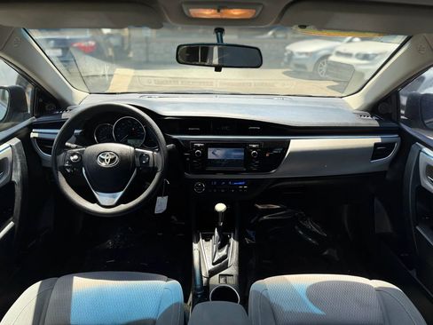 Used 2014 Toyota Corolla LE FWD image 32