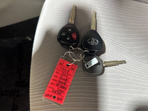 Used 2011 Toyota Corolla LE FWD image 27