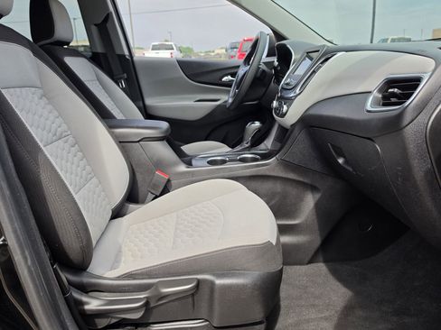 Used 2019 Chevrolet Equinox LS w/ LS Convenience Package AWD/4WD image 24
