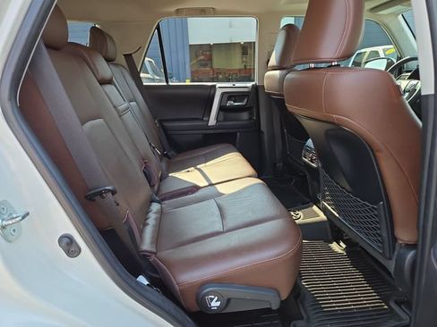 Used 2022 Toyota 4Runner Limited AWD/4WD image 35