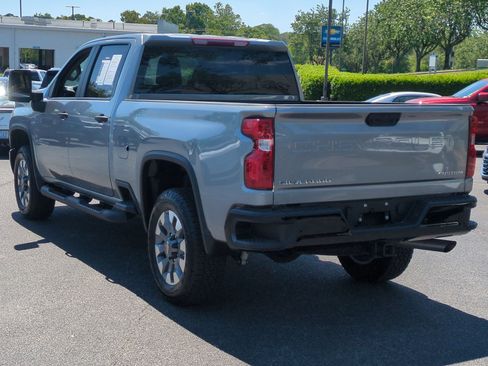Used 2025 Chevrolet Silverado 2500 Custom w/ Custom Value Package AWD/4WD image 8