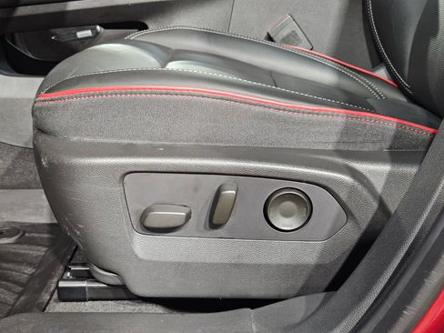 Used 2022 Buick Envision Essence w/ Technology Package II FWD image 24