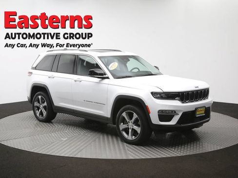 Used 2023 Jeep Grand Cherokee 4WD 4xe image 52