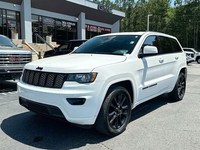 Used 2018 Jeep Grand Cherokee Altitude