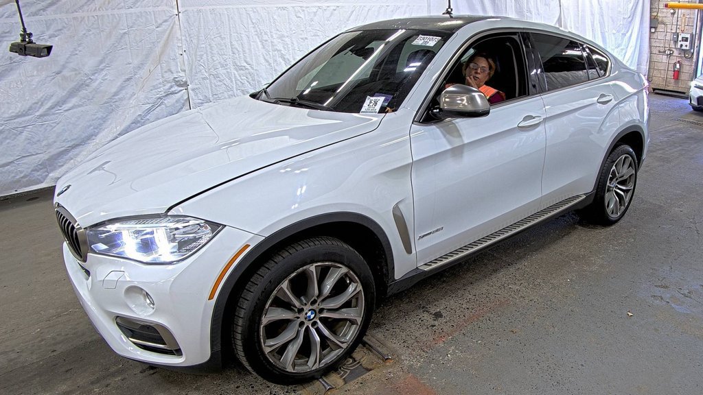 Used 2016 BMW X6 xDrive35i w/ XLine Package AWD/4WD image 2