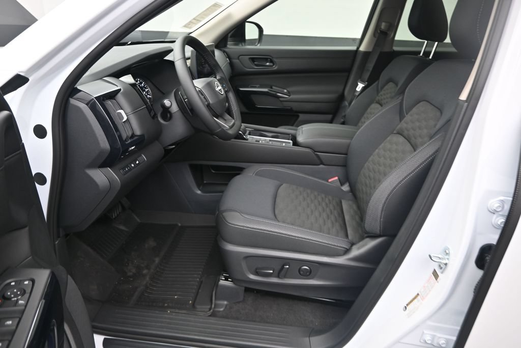 New 2026 Nissan Pathfinder SV FWD image 13