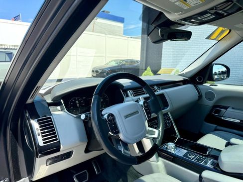 Used 2017 Land Rover Range Rover LWB SV Autobiography image 21