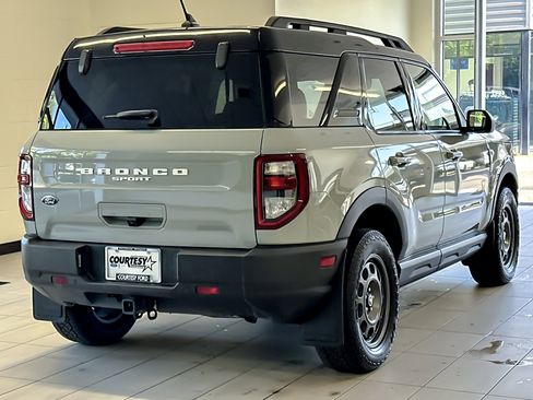 Certified 2021 Ford Bronco Sport Badlands w/ Badlands Package AWD/4WD image 4