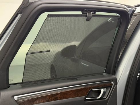 Used 2020 Porsche Macan S image 46