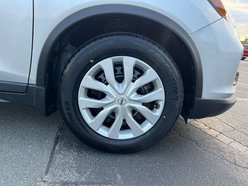 Used 2018 Nissan Rogue S FWD image 29