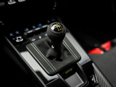 Used 2026 Porsche 911 GT3 RWD image 57