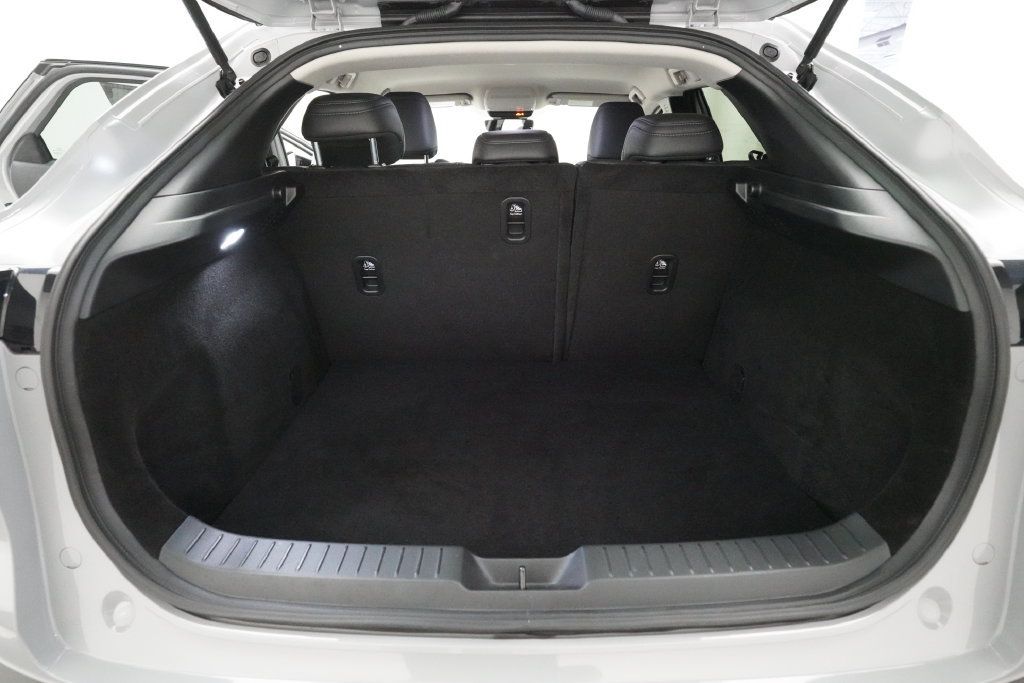 Certified 2025 MAZDA CX-30 AWD 2.5 S w/ Select Sport Pkg image 10