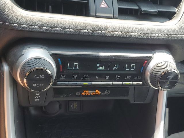 Used 2024 Toyota RAV4 LE AWD/4WD image 23