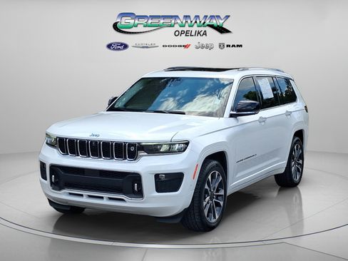 Used 2021 Jeep Grand Cherokee L Overland w/ Advanced Protech Group III AWD/4WD image 3
