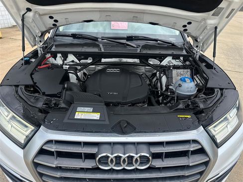 Used 2018 Audi Q5 2.0T Premium Plus AWD/4WD image 25