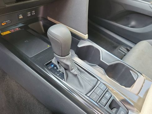 Used 2025 Toyota Camry LE FWD image 34